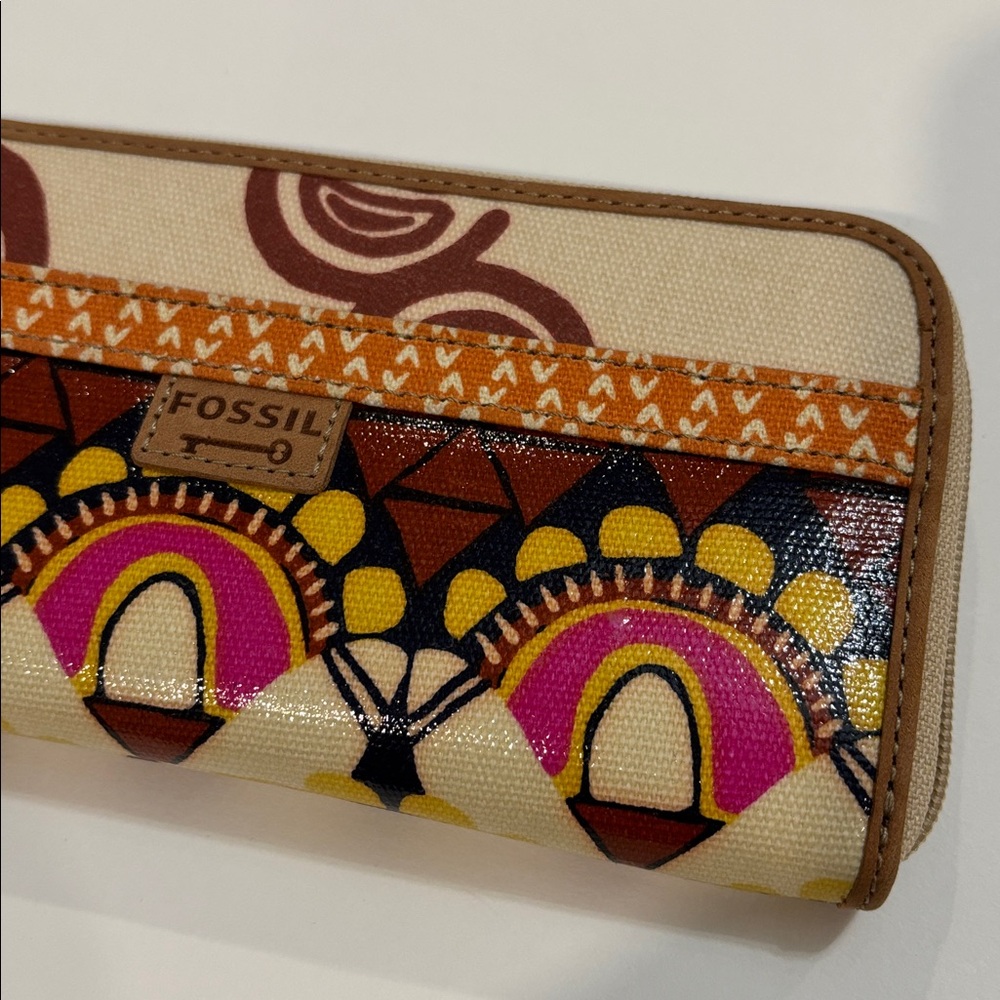 Fossil Key-Per zip-around continental clutch wallet with vibrant tribal-inspired - Picture 3 of 13